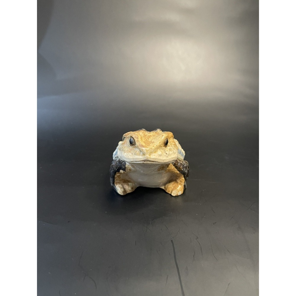 Vintage Japanese Toad Good Luck Porcleain SEE PIC small Toe Chip